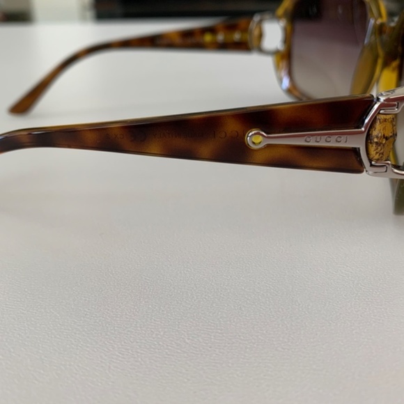 Gucci sunglasses main image 8